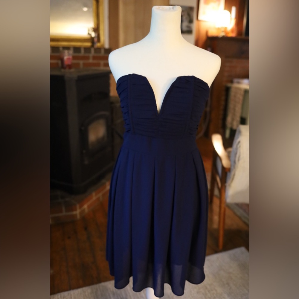 TFNC Midnight Blue Strapless Dress